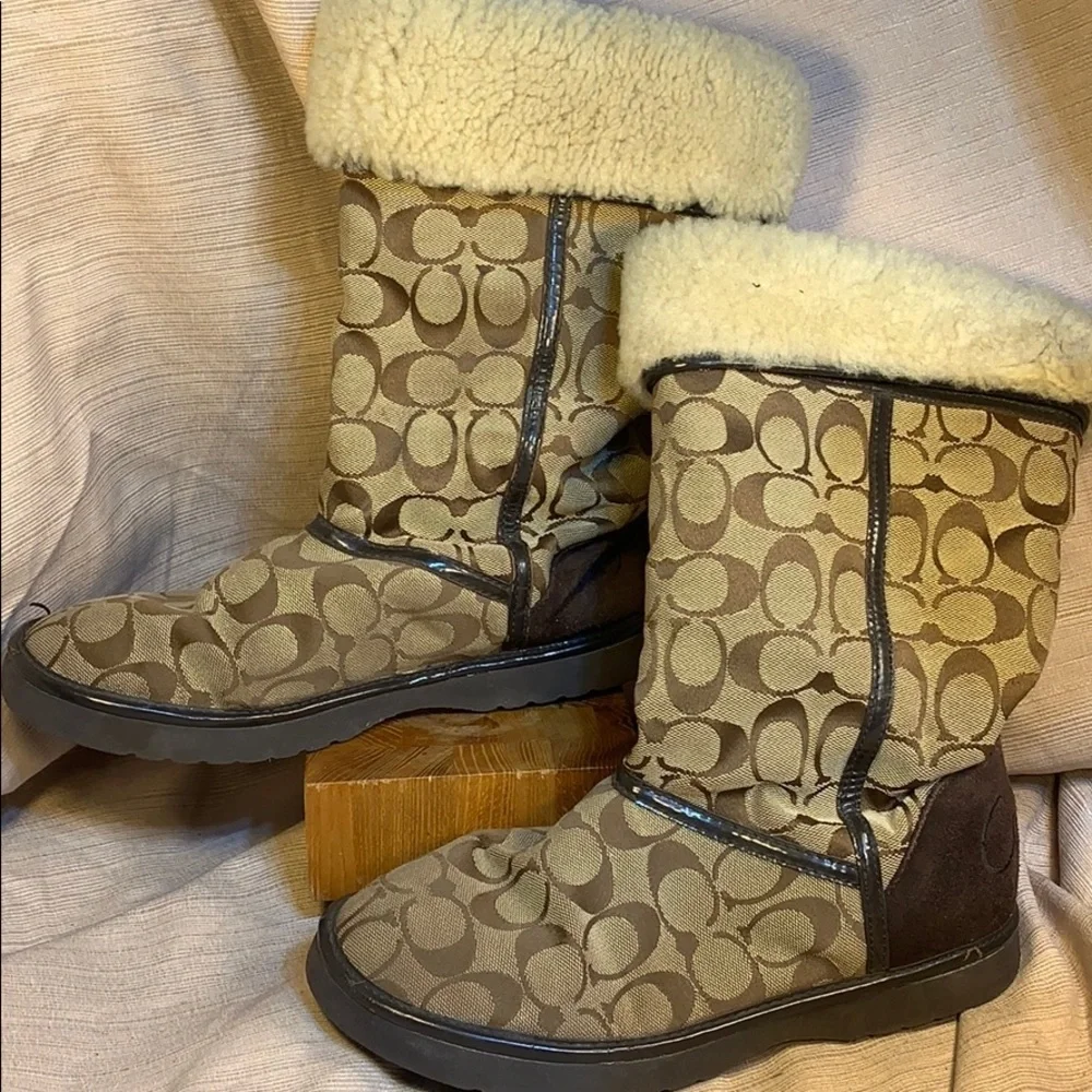 Coach Nikole shearling leather classic logo patter
